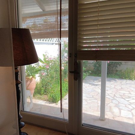 Άθοσ Nafplio Exterior foto