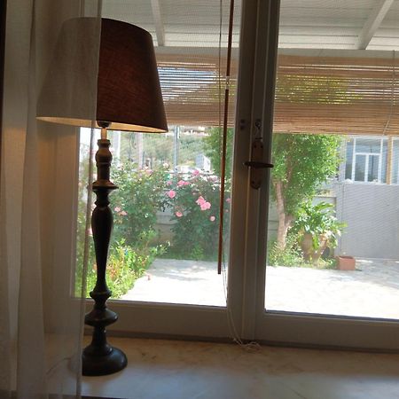 Άθοσ Nafplio Exterior foto